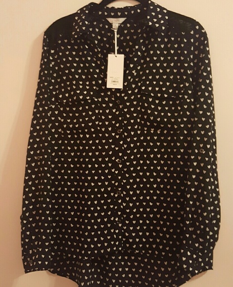 Candie's Tops - Mini hearts blouse